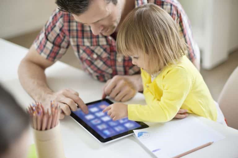 Tablettes tactiles : des outils enrichissants pour votre enfant