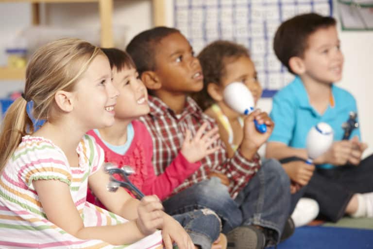 Amener son enfant à découvrir le monde de la musique