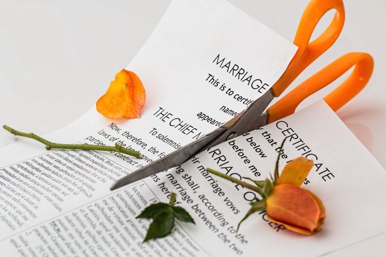 Comment procéder au partage des biens après le divorce ?