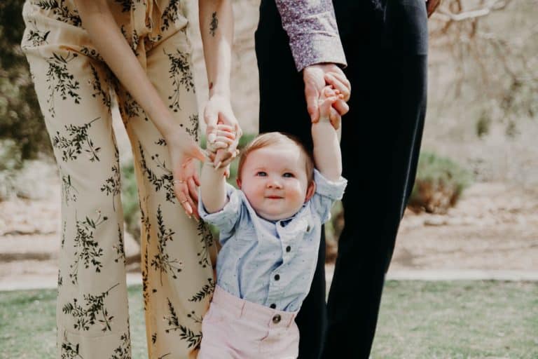 Looks casual bébé : les essentiels