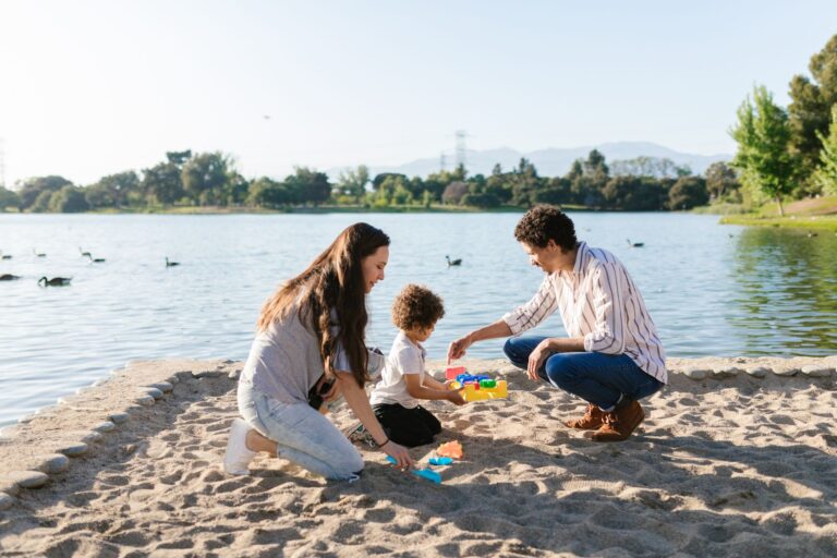 Quelles activités choisir pour une escapade en bord de mer en famille ?