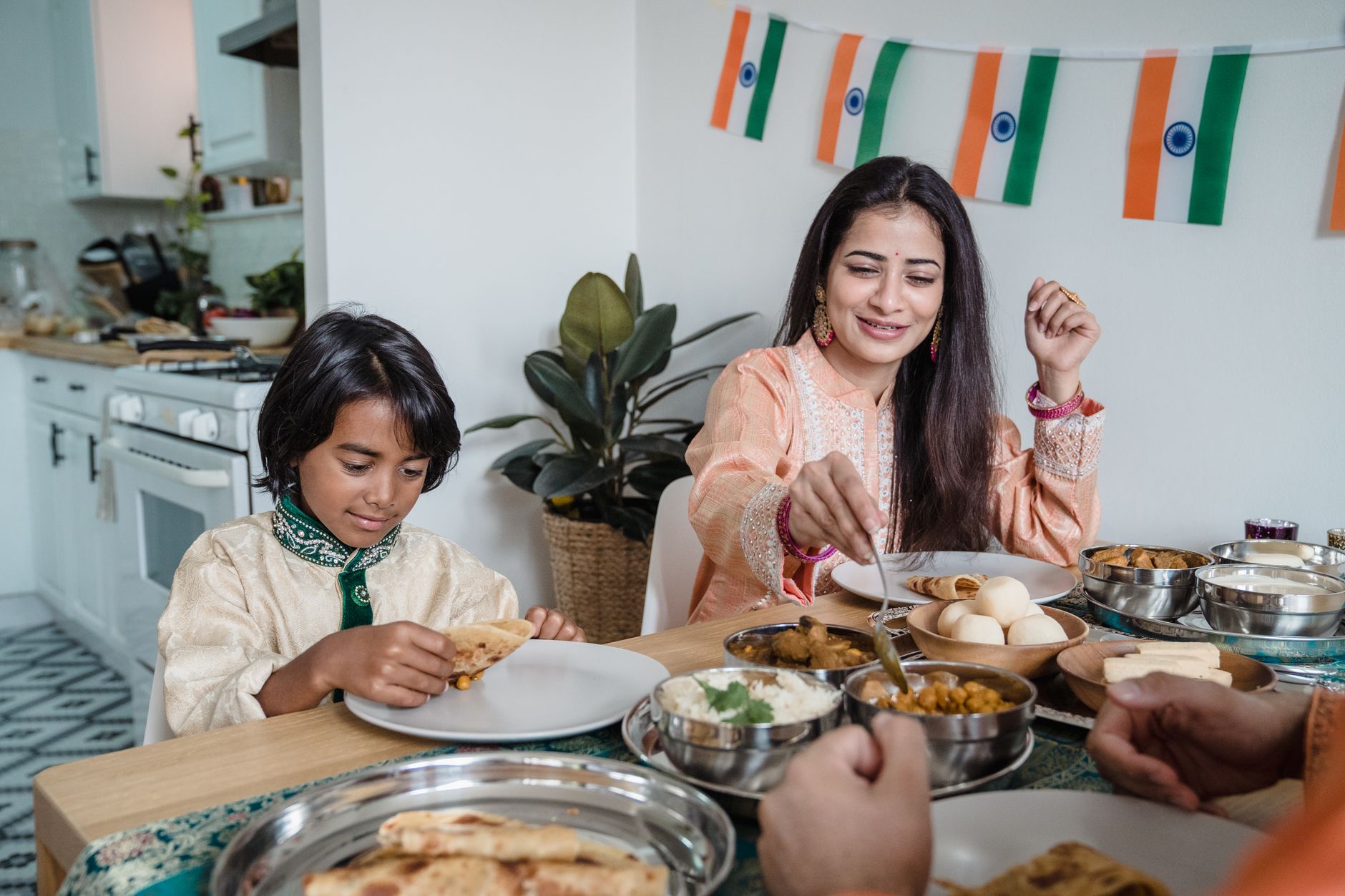 Comment vivre une expérience culturelle authentique en voyageant en famille ?